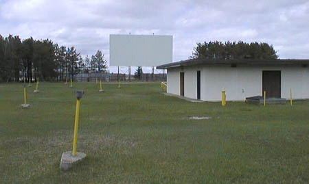 Cinema 2 Drive-In Theatre - Projection And Screen - Photo From Cinema Tour
